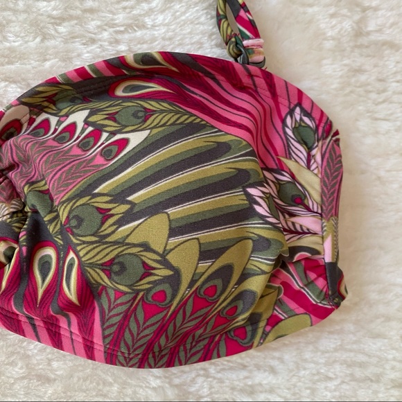 Converse swimsuit top SIZE MEDIUM - Picture 7 of 9